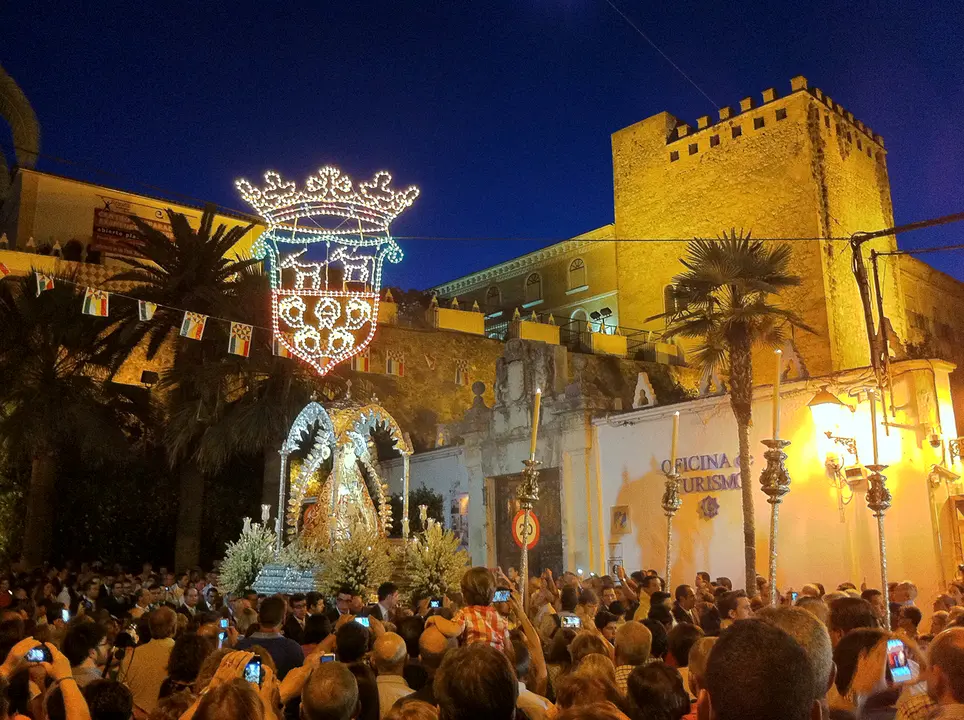 Procesi&oacute;n de la Virgen de la Sierra, el ocho de septiembre (FOTO: archivo)