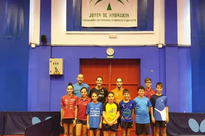 Participantes en la I Concentraci&oacute;n de J&oacute;venes Talentos del Tenis de Mesa andaluz, en Priego (FOTO: cedida)