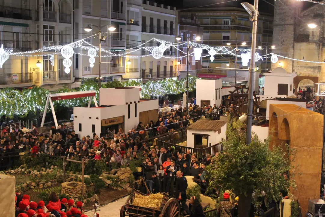 Mucha animaci&oacute;n en el encendido del alumbrado navide&ntilde;o en Lucena (FOTO: cedida)