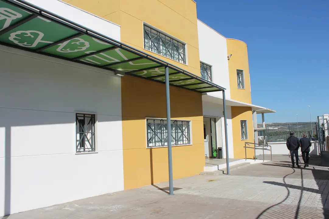 Aspecto exterior del Vivero de Empresas en el PI Pilar de la Dehesa (FOTO: cedida)