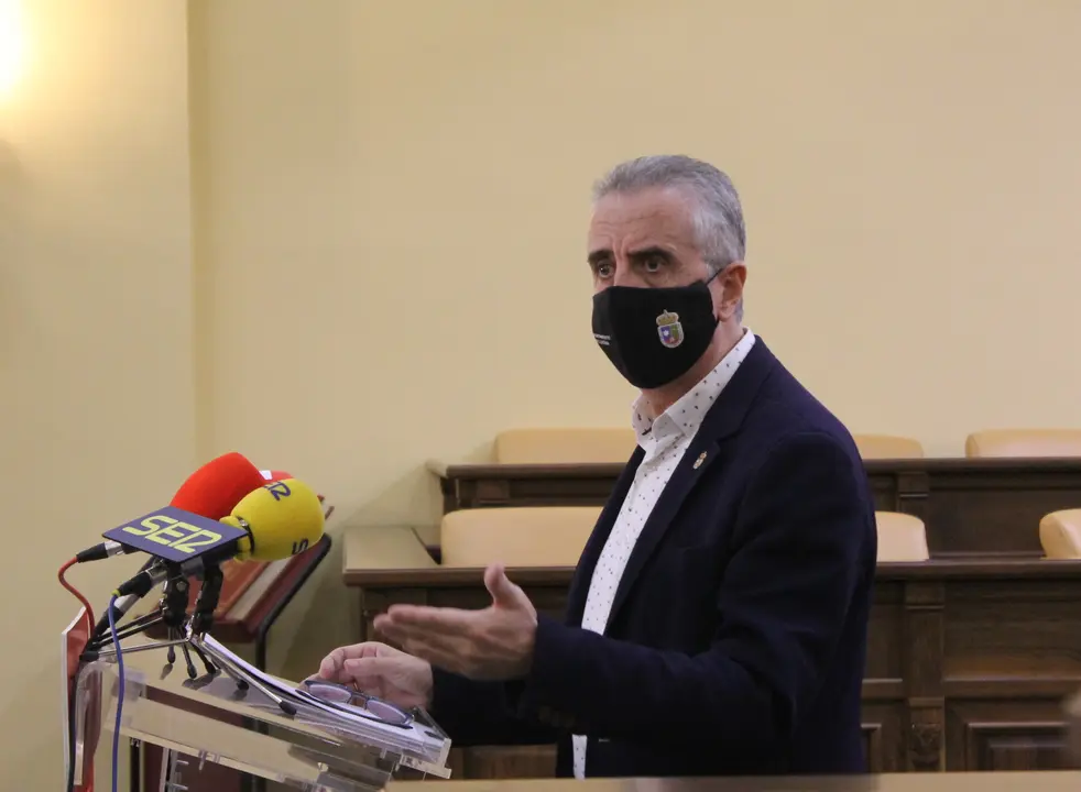 Juan Pérez, en rueda de prensa (FOTO: cedida)