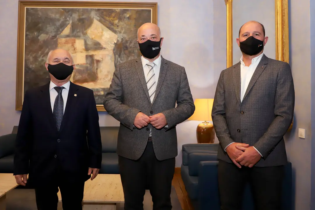 Convenio entre la Diputaci&oacute;n y el Colegio Oficial de Agentes Comerciales (FOTO: cedida)