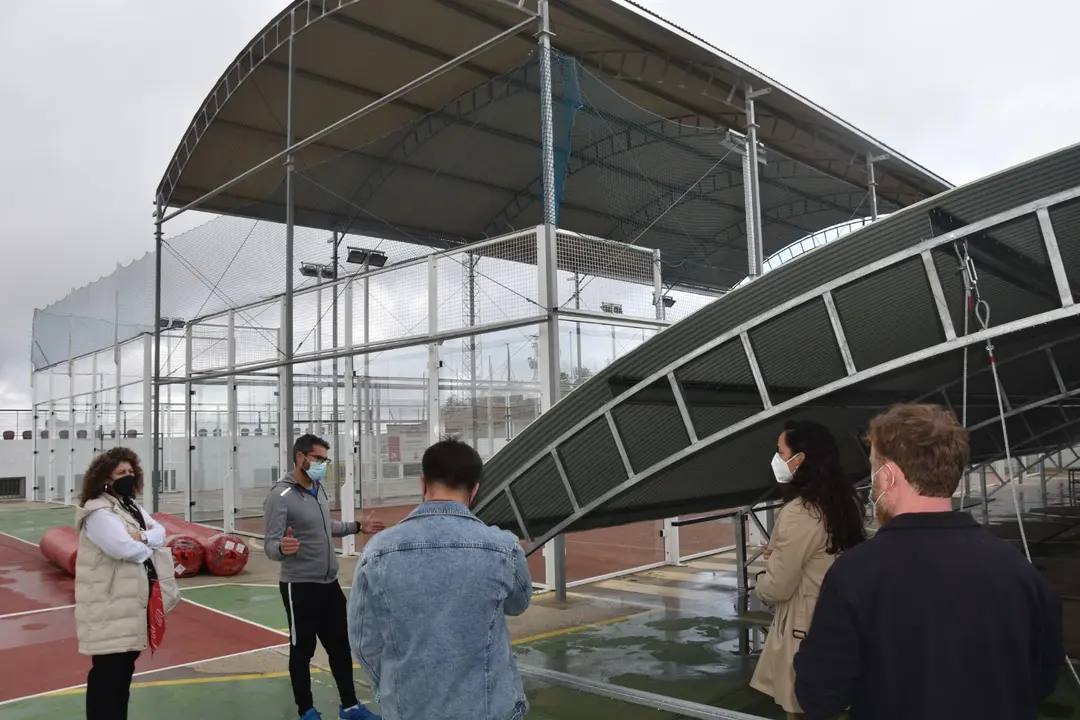 Visita a las actuaciones de mejora en las instalaciones deportivas de Benamej&iacute; (FOTO: cedida)