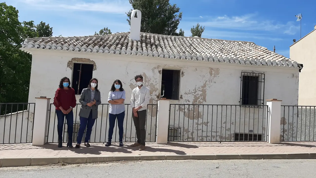 Casanueva y Castillo, durante su visita a Almedinilla (FOTO: cedida)