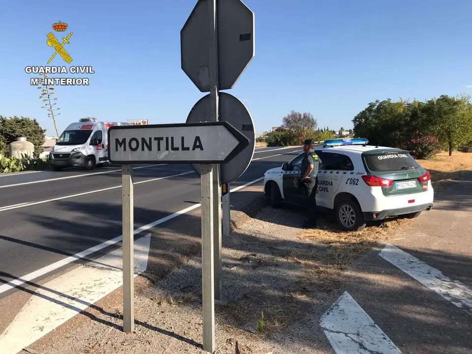Patrulla de la Guardia Civil en Montilla (FOTO: Guardia Civil)
