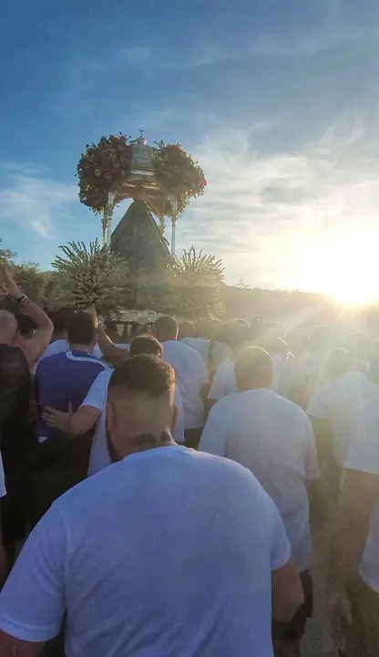 Subida de Mar&iacute;a Sant&iacute;sima a su Santuario en 2023 (FOTO: Carlos Gonz&aacute;lez Cabrera)