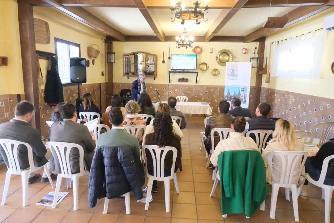 Jornada t&eacute;cnica sobre el Plan de Sostenibilidad Tur&iacute;stica en Destino de Cabra (FOTO: cedida)