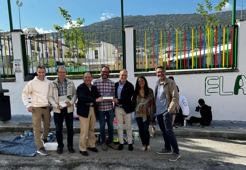 Presentaci&oacute;n de la nueva gu&iacute;a did&aacute;ctica del Parque Natural y Geoparque 'Sierras Subb&eacute;ticas' en Do&ntilde;a Menc&iacute;a (FOTO: cedida)