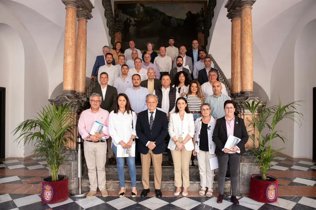 Reuni&oacute;n de la Junta General del Grupo CINCO en la Diputaci&oacute;n de C&oacute;rdoba (FOTO: cedida)