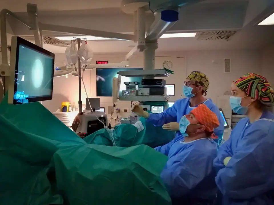 Nueva técnica para el tratamiento de la hiperplasia benigna de próstata en el Hospital Infanta Margarita de Cabra (FOTO: cedida)