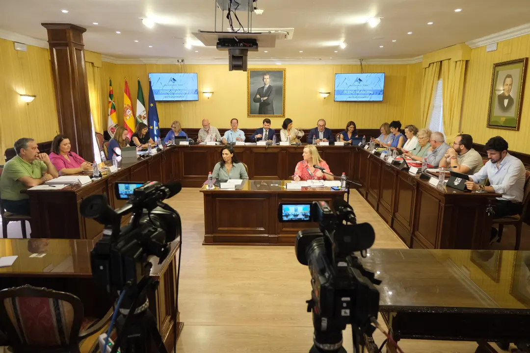 Pleno ordinario del mes de mayo en el Ayuntamiento de Cabra (FOTO: cedida)