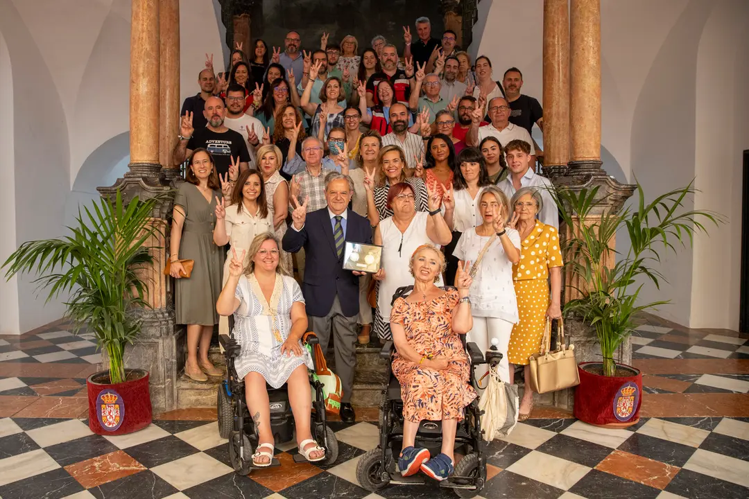 Recepción a la Plataforma del Voluntariado en la Diputaci&oacute;n de C&oacute;rdoba (FOTO: cedida)