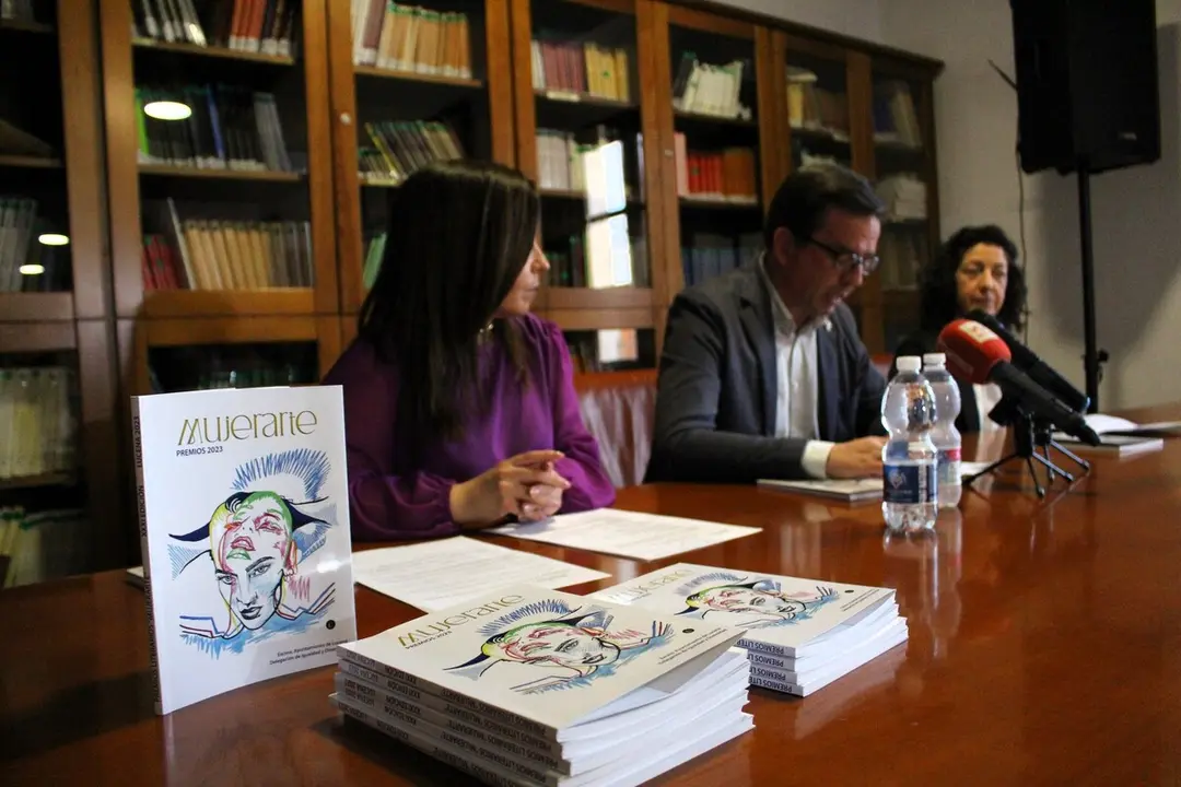 Presentaci&oacute;n del libro del concurso 'Mujerarte 2023', en Lucena (FOTO: archivo)