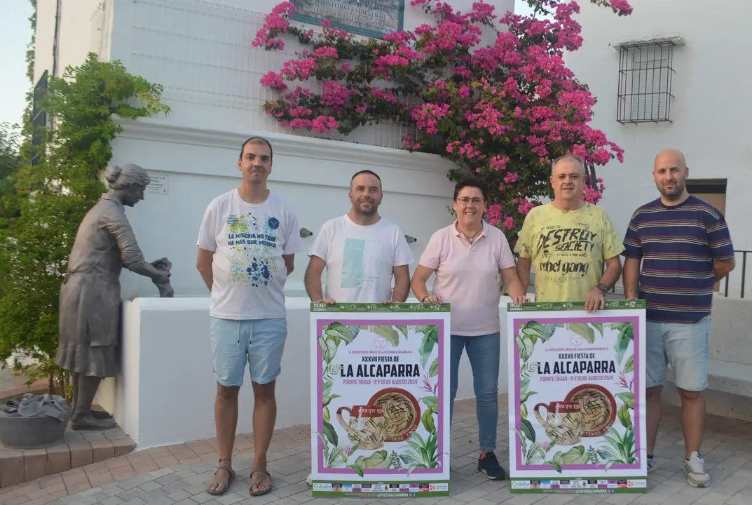 Presentación de la XXXVII Fiesta de la Alcaparra en Fuente-T&oacute;jar (FOTO: cedida)
