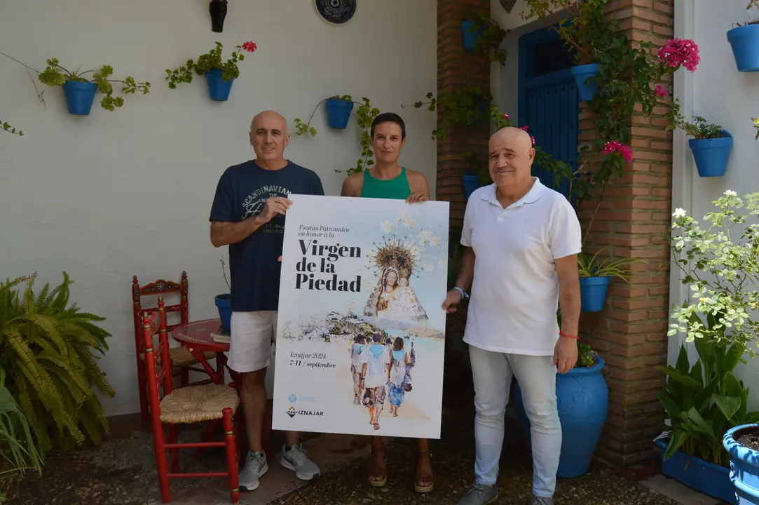 Presentaci&oacute;n del cartel y la programaci&oacute;n de las Fiestas Patronales de Izn&aacute;jar (FOTO: cedida)
