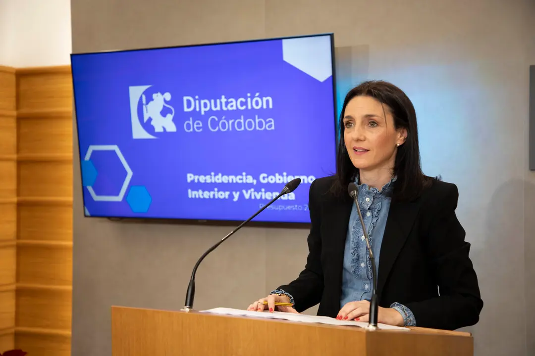 Marta Siles presenta el presupuesto de 2025 para la Delegación de Presidencia, Gobierno Interior y Vivienda en la Diputaci&oacute;n de C&oacute;rdoba (FOTO: cedida)