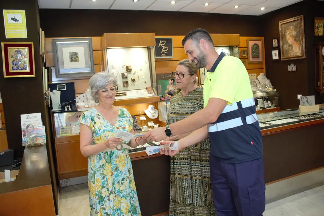 Campaña de recogida de cartón comercial en Lucena (FOTO: cedida)