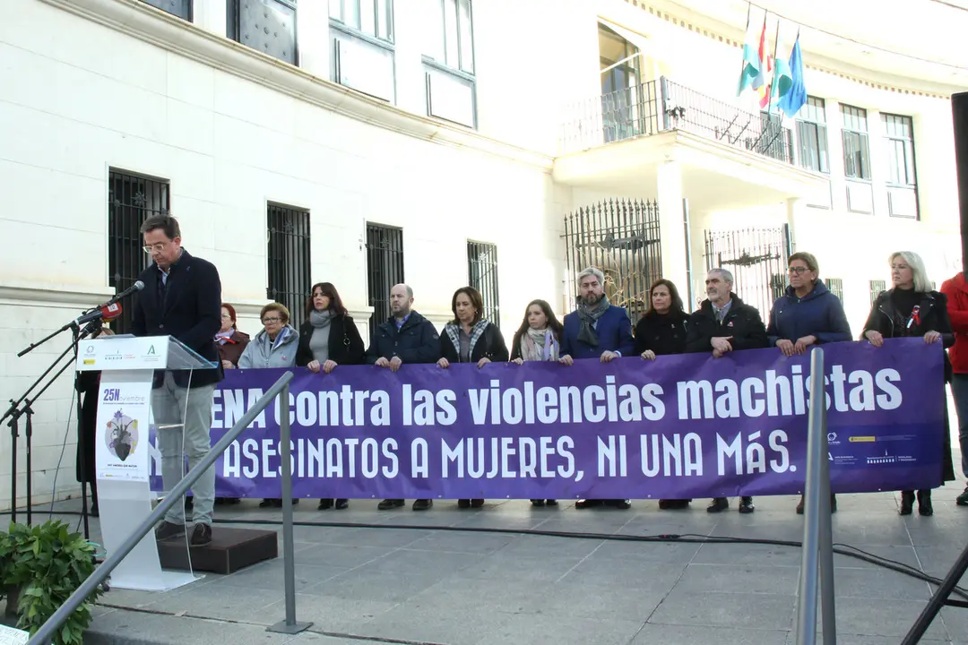 Conmemoraci&oacute;n del 25N en Lucena (FOTO: cedida)