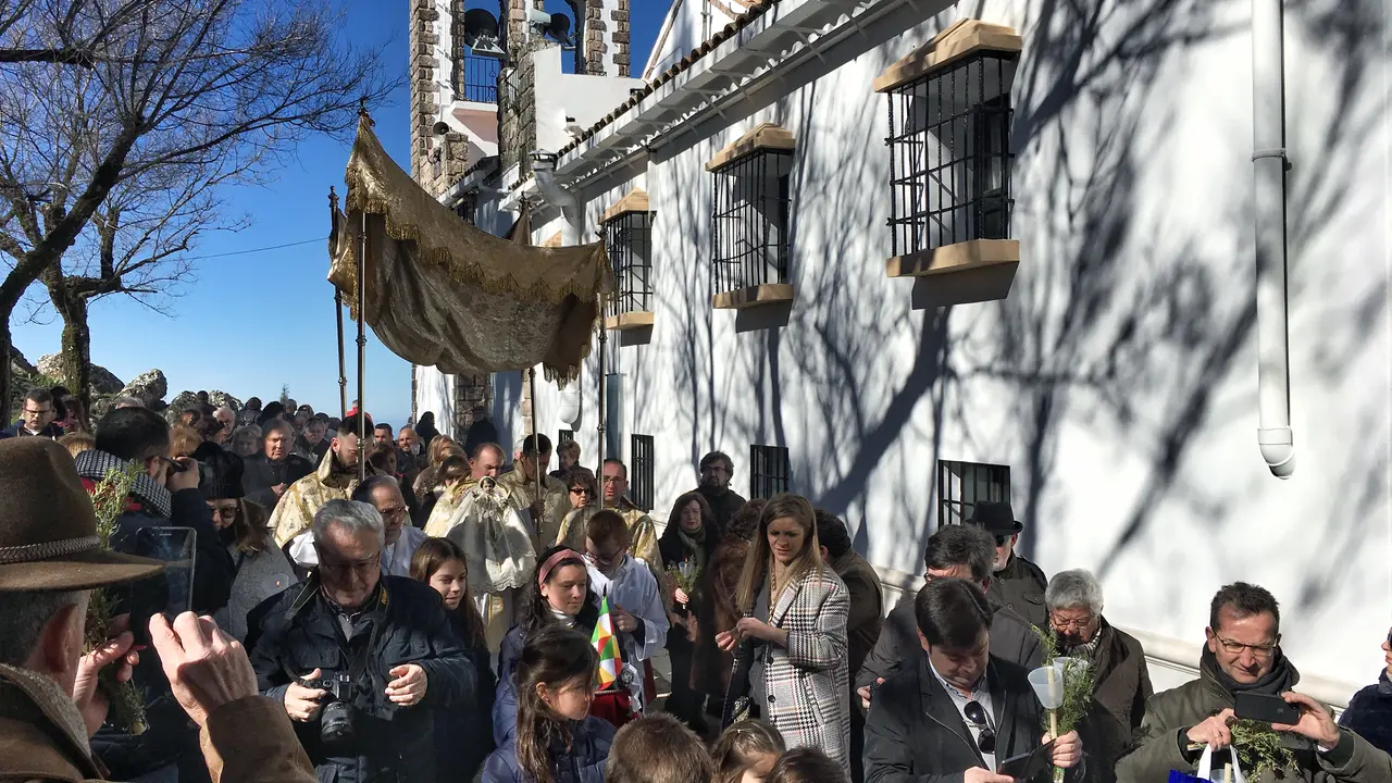 Romer&iacute;a de la Candelaria en el Santuario de la Virgen de la Sierra (FOTO: cedida)
