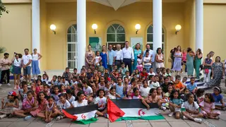 Recepción de los niños saharauis participantes en el programa 'Vacaciones en Paz' (FOTO: cedida)