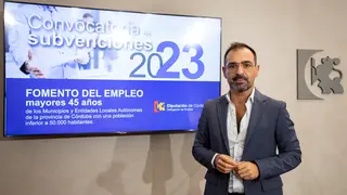 F&eacute;lix Romero presenta la convocatoria de Fomento de Empleo para Mayores de 45 años de la Diputaci&oacute;n de C&oacute;rdoba (FOTO: cedida)