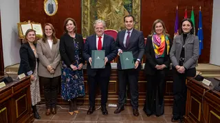 Firma del convenio para el programa de Capacitación Digital en C&oacute;rdoba (FOTO: cedida)