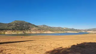 Aspecto del Embalse de Izn&aacute;jar (FOTO: cedida)