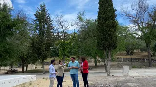Responsables municipales de Monturque y Moriles visitan el Parque Periurbano 'El Perez&oacute;n' (FOTO: cedida)