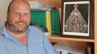 Antonio Mora L&oacute;pez, pregonero de la Real Feria y Fiestas en honor a Mar&iacute;a Sant&iacute;sima de la Sierra 2024 (FOTO: cedida)