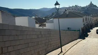 Zona en la que est&aacute; proyectada la construcci&oacute;n de viviendas de alquiler social en Izn&aacute;jar (FOTO: cedida)