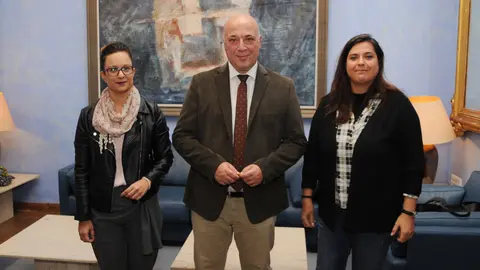 Firma del convenio entre la Diputaci&oacute;n de C&oacute;rdoba y la Asociaci&oacute;n Consortium Local-Global (FOTO: cedida)