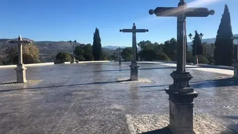 Aspecto de la explanada del Calvario de Priego tras su remodelacion (FOTO: cedida)
