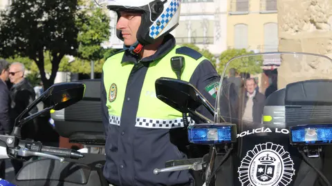 La Polic&iacute;a Local durante un dispositivo de vigilancia en el centro de Lucena (FOTO: cedida)