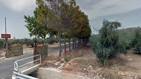 Entrada al complejo formativo Los Santos