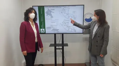 Ceballos y Casanueva, en el Ayuntamiento de Priego (FOTO: cedida)