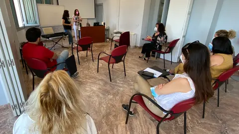 Taller sobre violencia de g&eacute;nero en contexto COVID, impartido por profesionales del AGS Sur de C&oacute;rdoba (FOTO: cedida)