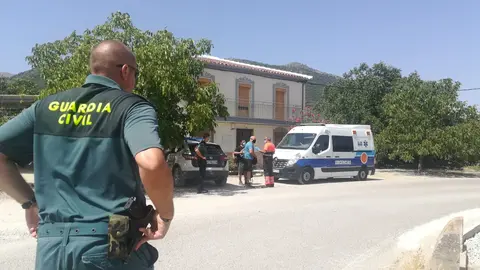 Operativo de rescate de dos senderistas perdidos en el Pico de La Ti&ntilde;osa, en Priego (FOTO: cedida)