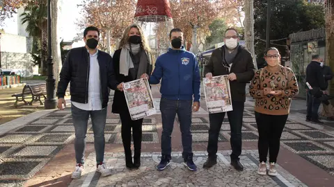 Presentaci&oacute;n del torneo ben&eacute;fico 'Zapatillas Solidarias', en Lucena (FOTO: cedida)