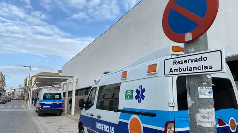 Ambulancias en el AGS Sur de C&oacute;rdoba (FOTO: cedida)