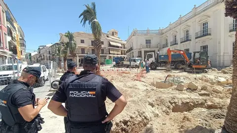 Operativo policial tras el hallazgo de un proyectil de la Guerra Civil en Cabra (FOTO: Ayuntamiento de Cabra)