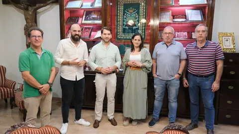 Visita de Carmen Granados, delegada de Fomento, al Ayuntamiento de Cabra (FOTO: cedida)