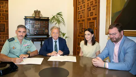 Convenio entre Diputaci&oacute;n y Guardia Civil para desarrollar acciones de ciberseguridad en la provincia (FOTO: cedida)