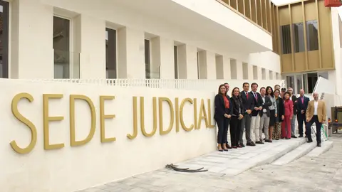 El consejero de Justicia, Jos&eacute; Antonio Nieto, visita la futura Sede Judicial de Lucena (FOTO: cedida)