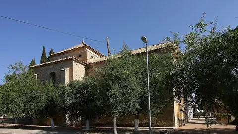 Ermita de Jes&uacute;s de las Penas y parque de 'El Calvario', en Encinas Reales (FOTO: Wikipedia)