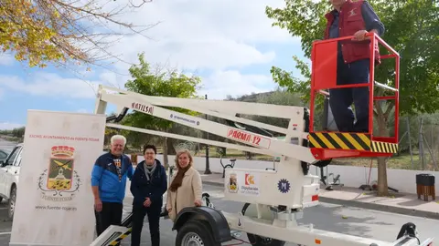 Nueva m&aacute;quina elevadora para el Ayuntamiento de Fuente-T&oacute;jar (FOTO: cedida)