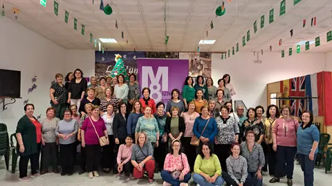 Charla con motivo del 8M en la aldea iznaje&ntilde;a de Juncares (FOTO: cedida)