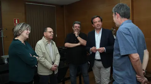 Visita del presidente del GDR a Do&ntilde;a Menc&iacute;a (FOTO: cedida)