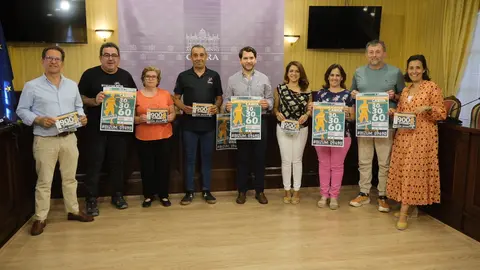 Presentación del reto solidario 'Corriendo por los niños', en Cabra (FOTO: cedida)