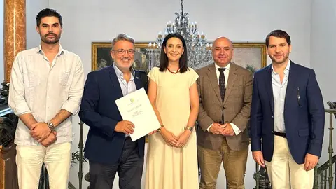 Convenio para la adquisici&oacute;n por la Fundaci&oacute;n 'Aguilar y Eslava' de un manuscrito de los Reyes Cat&oacute;licos (FOTO: cedida)