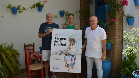 Presentaci&oacute;n del cartel y la programaci&oacute;n de las Fiestas Patronales de Izn&aacute;jar (FOTO: cedida)